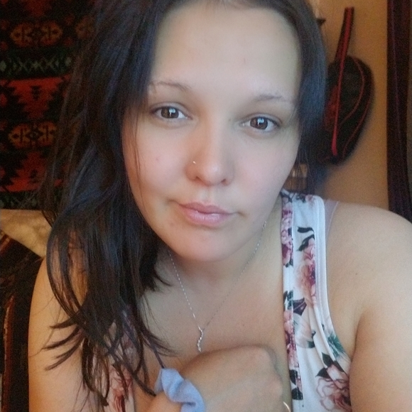 Meet your Posher, Sheræ - Picture 4 of 11